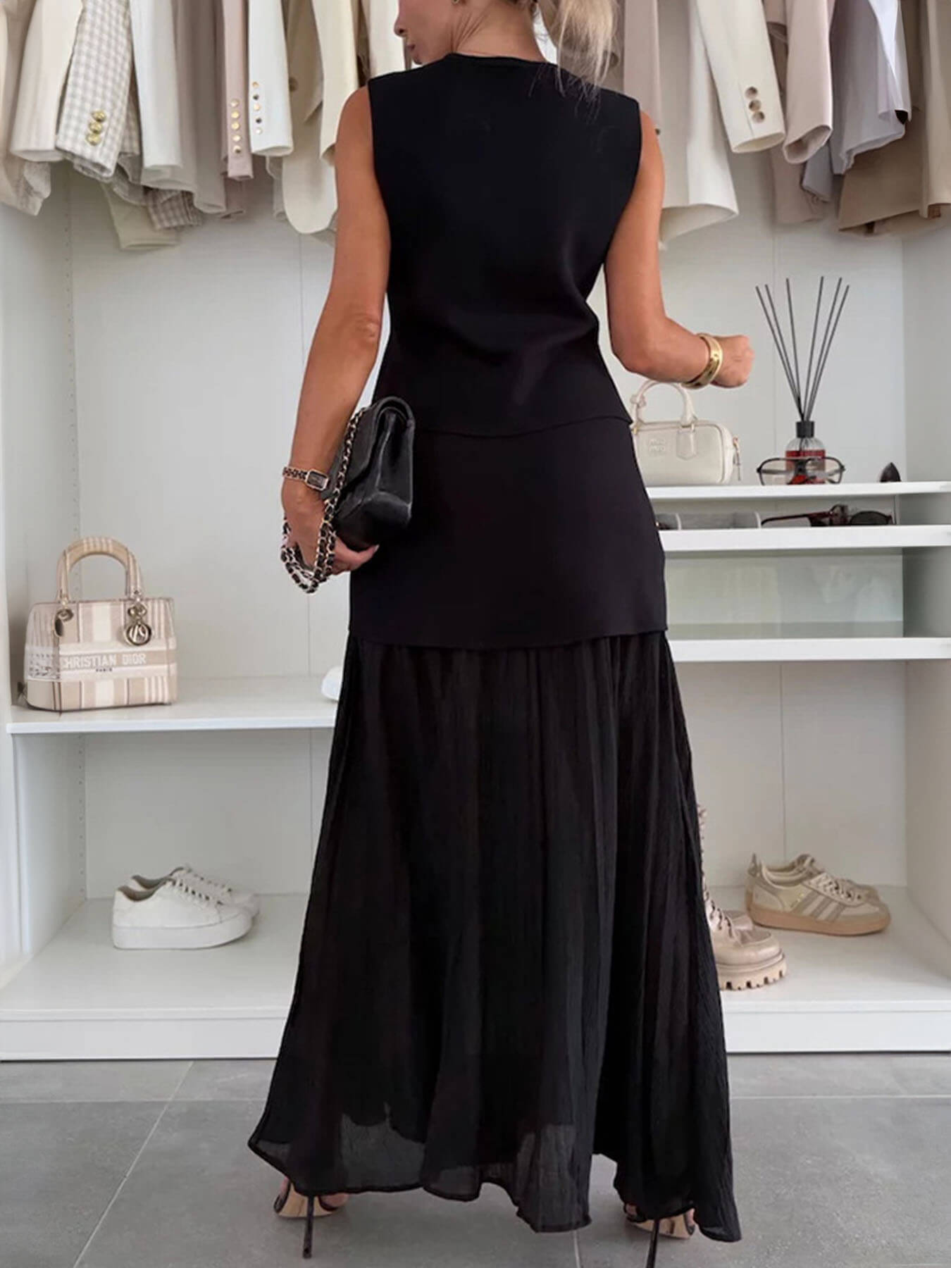 Conjunto de dos vestidos y trajes de punto de lujo