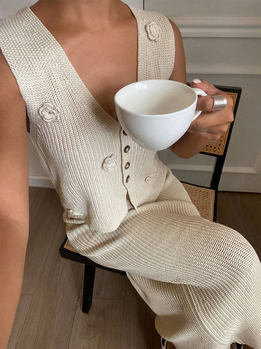 Soft Cream Blossom Knit Sets