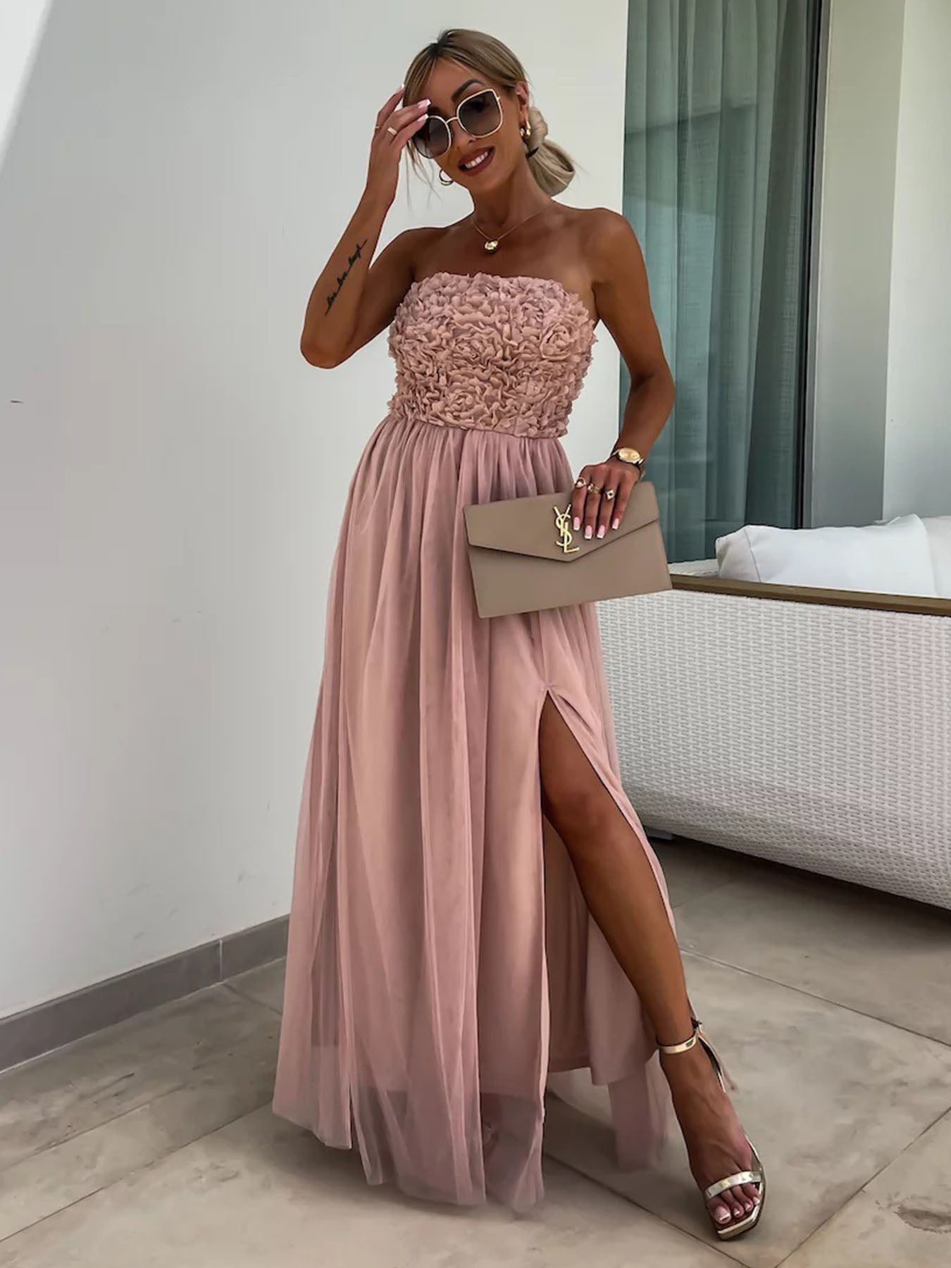 Robe de rêve en dentelle fleurie