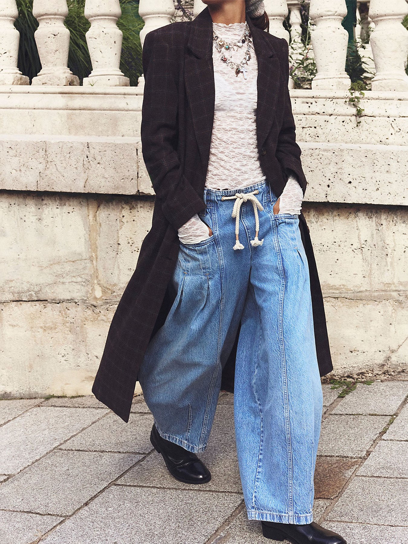 Drawstring Low Waist Loose Jeans