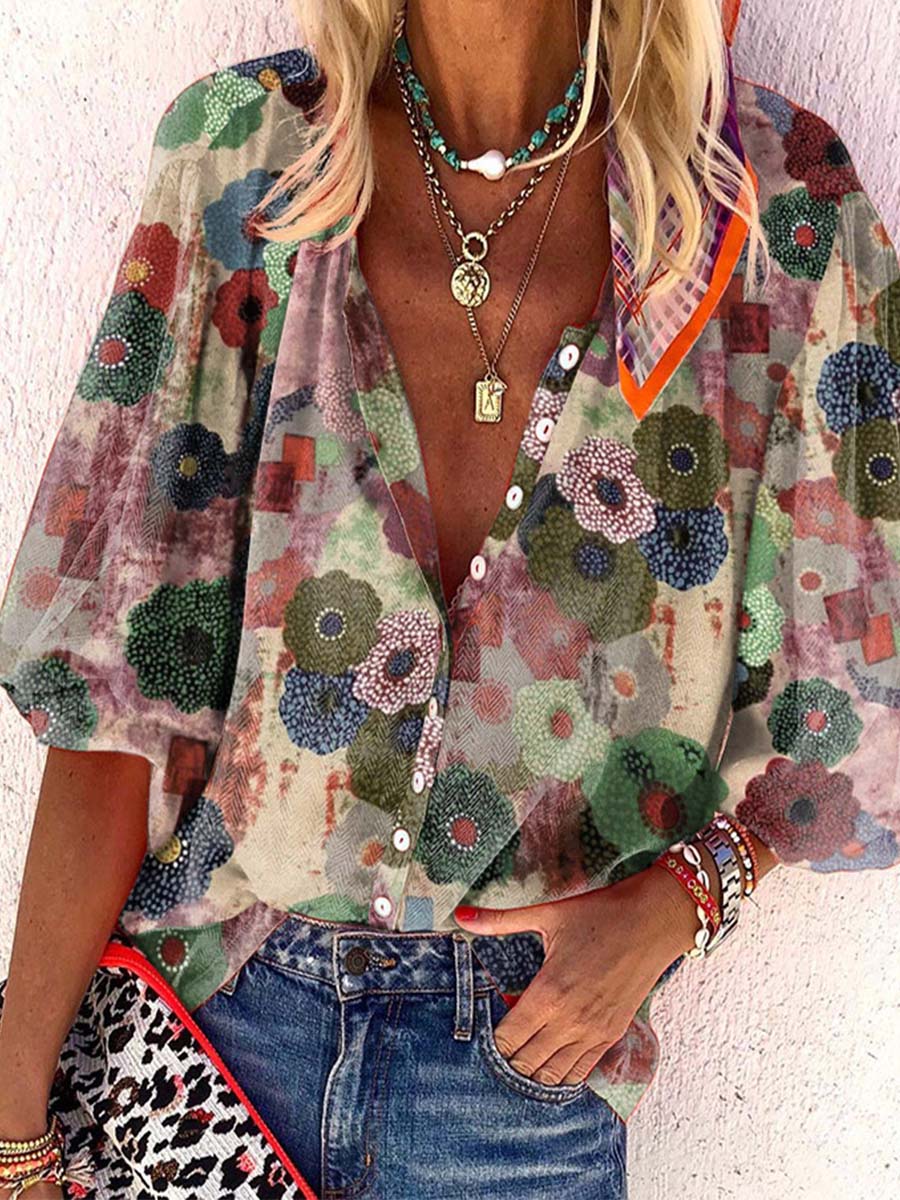 Camisa estampada con cuello alto